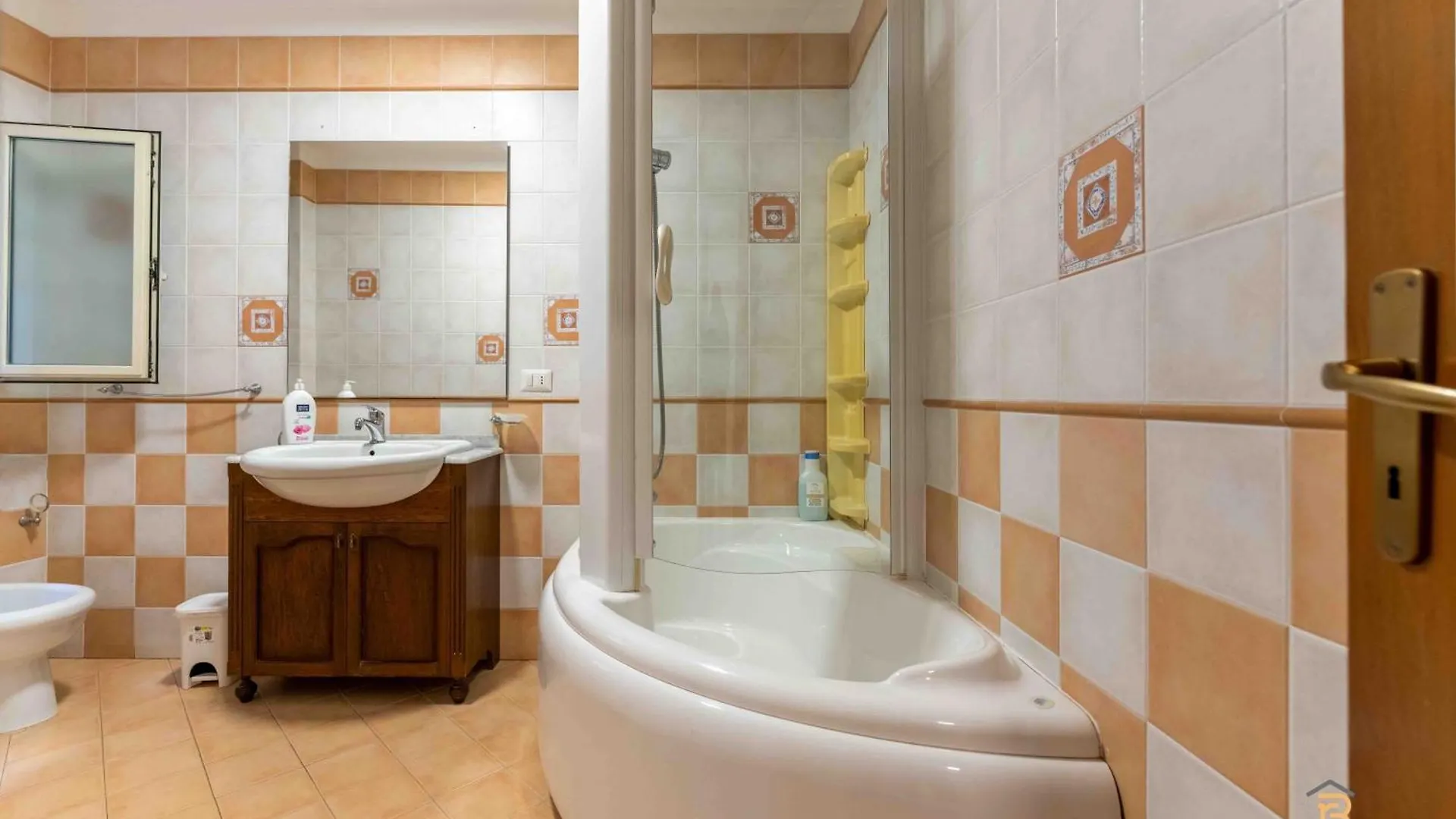 Апартаменты John'S House Чефалу